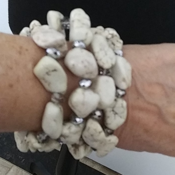 ❤Five Anna & Ava Boutique Statement 34" Necklaces - Picture 4 of 6